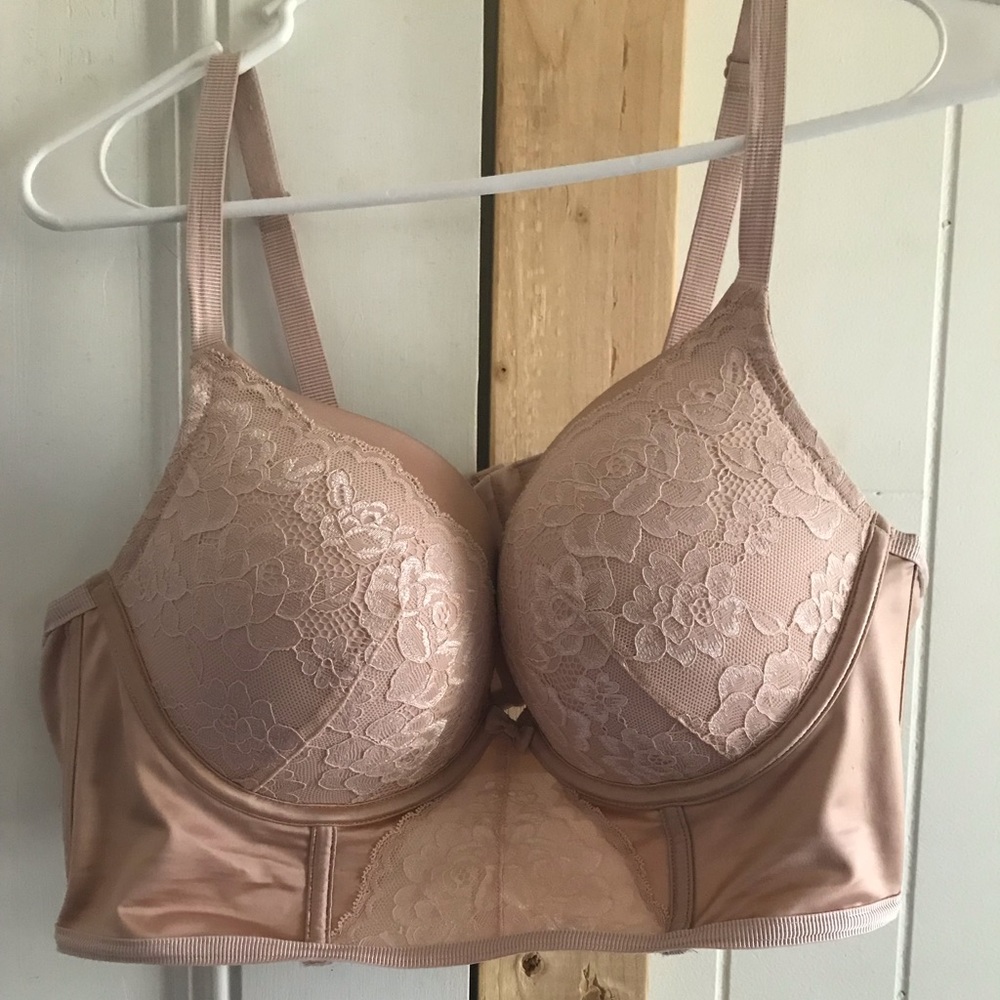 Torrid curves nude(?) color size 42C